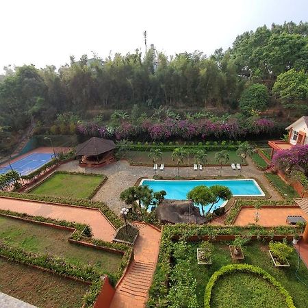 Dam San Hotel Buon Ma Thuot Bagian luar foto