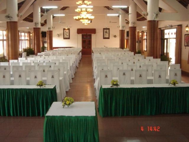 Dam San Hotel Buon Ma Thuot Bagian luar foto