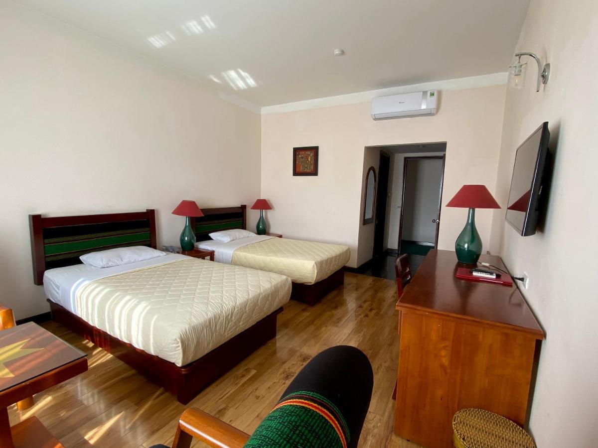 Dam San Hotel Buon Ma Thuot Bagian luar foto