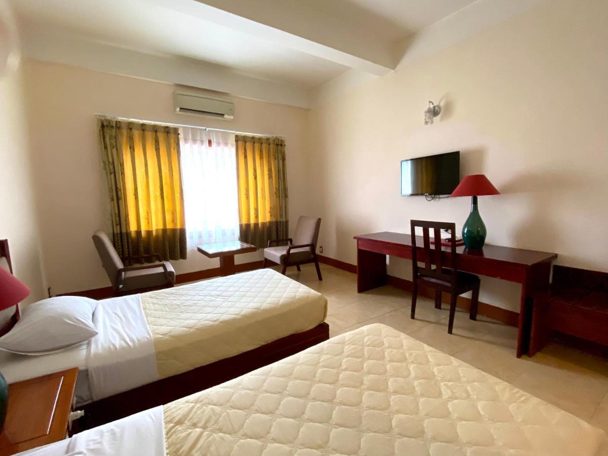 Dam San Hotel Buon Ma Thuot Bagian luar foto