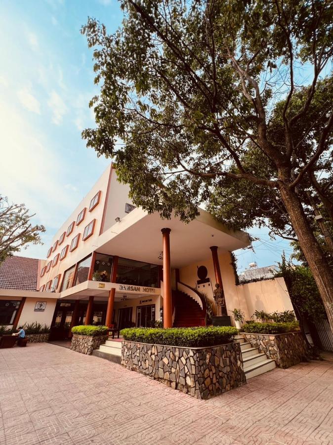 Dam San Hotel Buon Ma Thuot Bagian luar foto