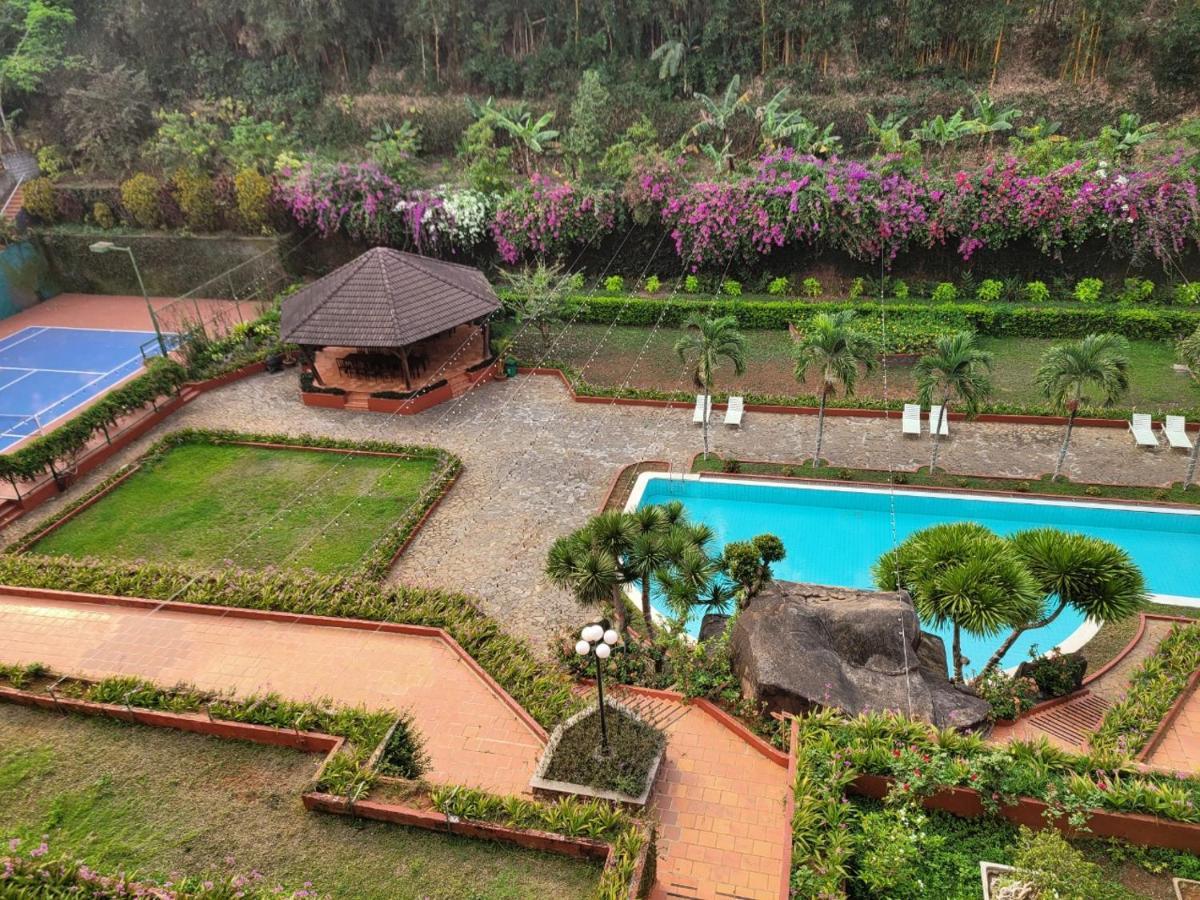 Dam San Hotel Buon Ma Thuot Bagian luar foto