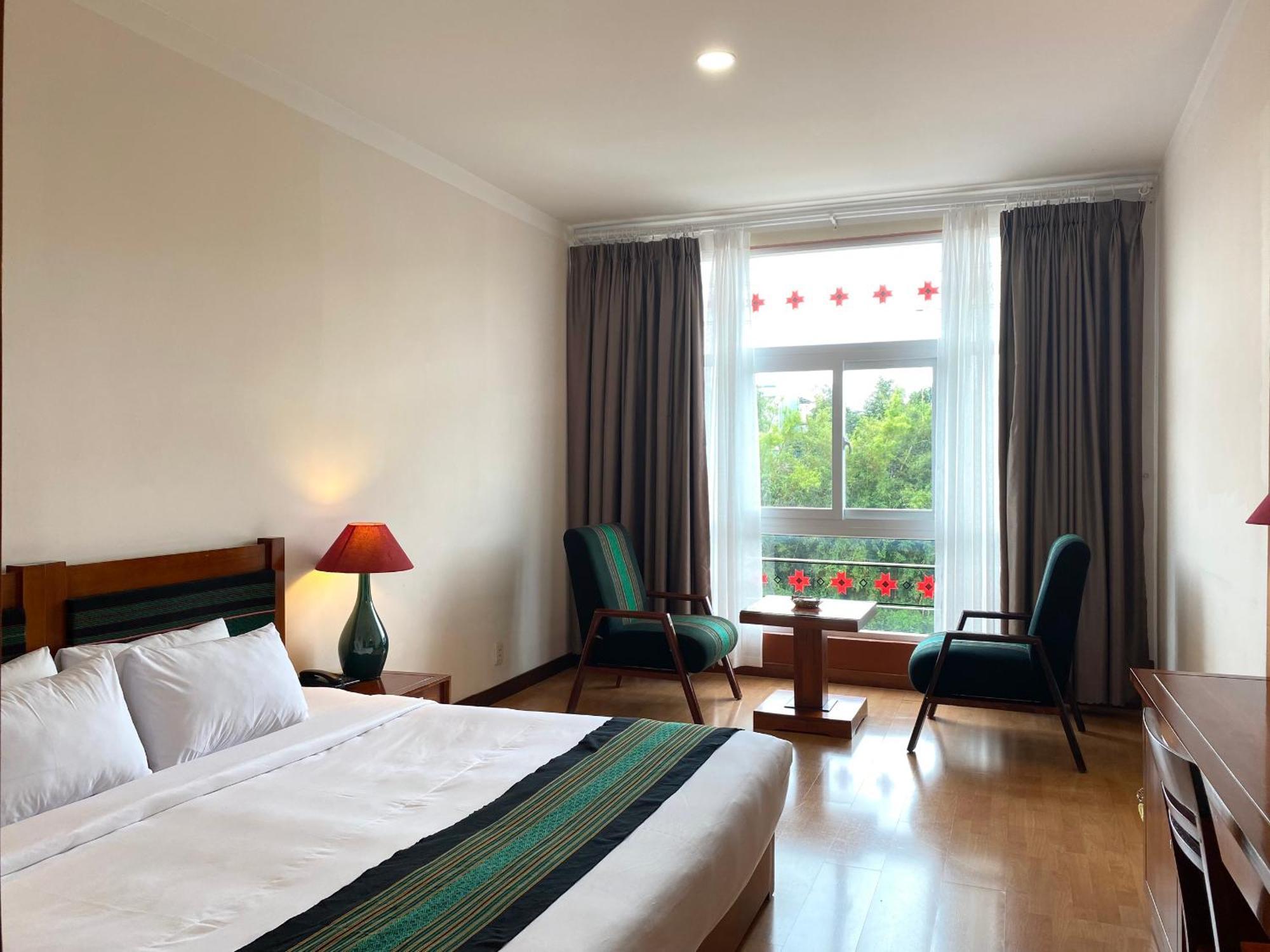 Dam San Hotel Buon Ma Thuot Bagian luar foto
